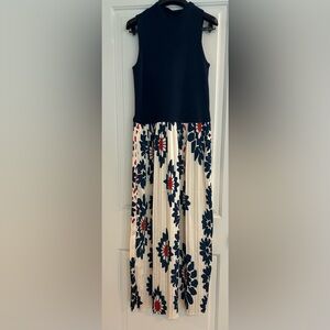 Skies Are Blue Sleeveless Printed Pleated Midi Dress